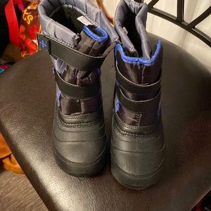 Boys snow boots